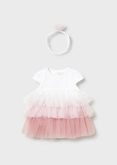 Set Scugnizzi 0-16 composto da abito Mayoral bianco e rosa con gonna in tulle a balze e fascia per capelli coordinata