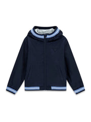 Giacca sportiva Scugnizzi 0-16 blu navy con cappuccio, dettagli a righe azzurre e bianche e chiusura con zip.