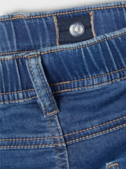 Dettaglio della vita elasticizzata con bottone regolabile di jeans blu Scugnizzi 0-16 per bambini