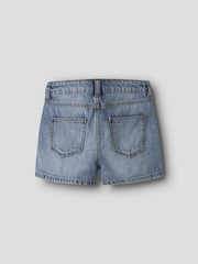 Pantaloncini in denim blu Scugnizzi 0-16 con tasche posteriori, ideali per il gioco estivo dei bambini.