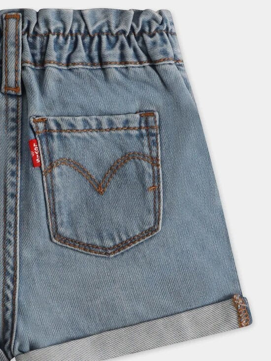 Pantaloncini in denim chiaro Scugnizzi 0-16 con elastico in vita, tasca posteriore e risvolto sul fondo