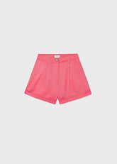 Scugnizzi 0-16 pantaloni corti eleganti bambina corallo con pinces e risvolto, tessuto leggero e traspirante.