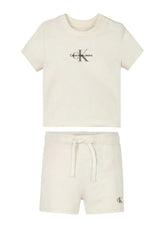 Set Scugnizzi 0-16 composto da t-shirt e pantaloncini Calvin Klein color tofu in cotone elasticizzato con logo