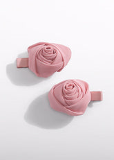 Set di 2 fermagli per capelli Scugnizzi 0-16 con fiore rosa in tessuto, design realistico, accessori per capelli eleganti.