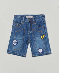 Pantaloncini Bermuda in denim Scugnizzi 0-16 firmati Jeckerson con lavaggio medio, patch decorative e cuciture a vista.