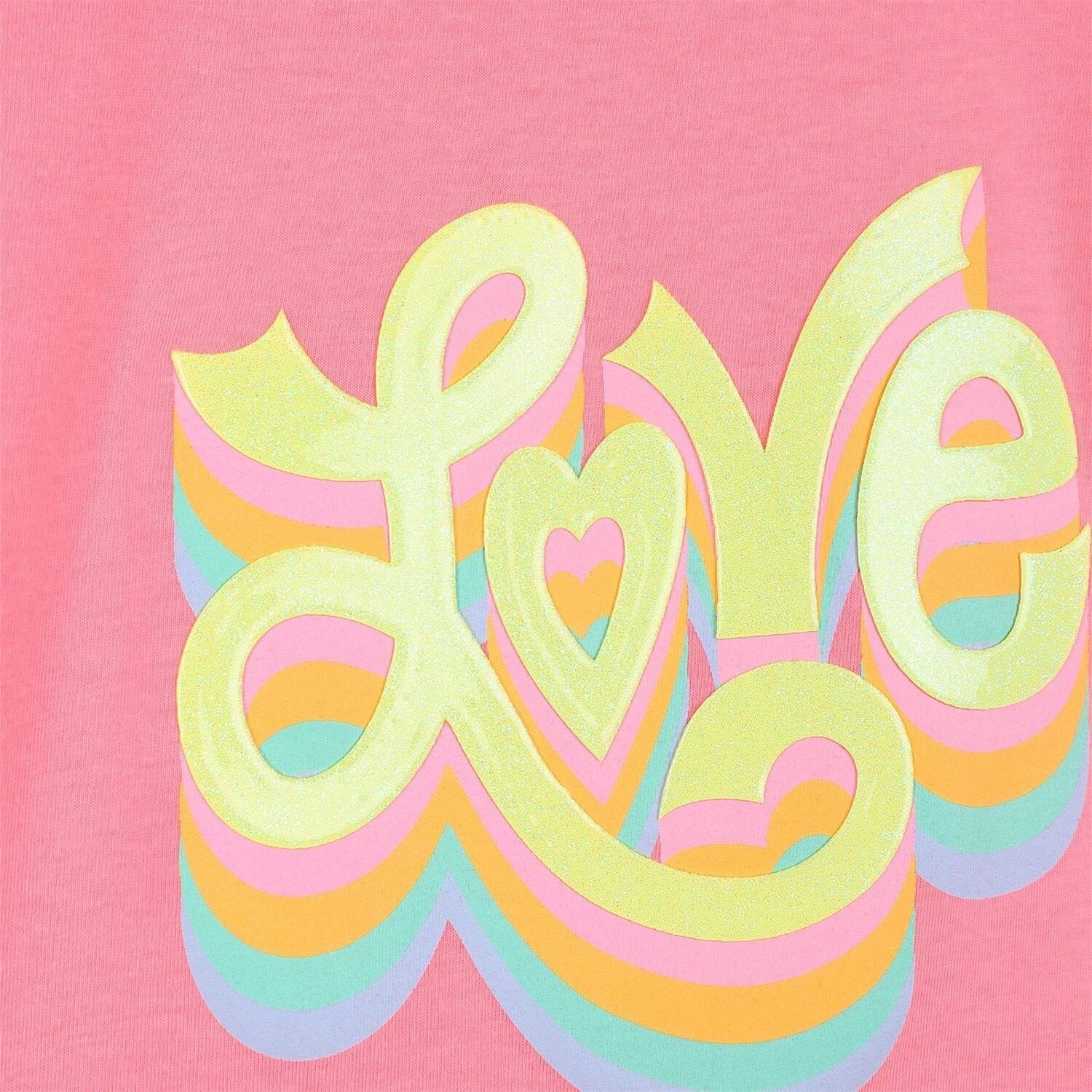 Dettaglio della T-shirt Scugnizzi 0-16 Billieblush rosa con scritta Love glitterata e grafica colorata