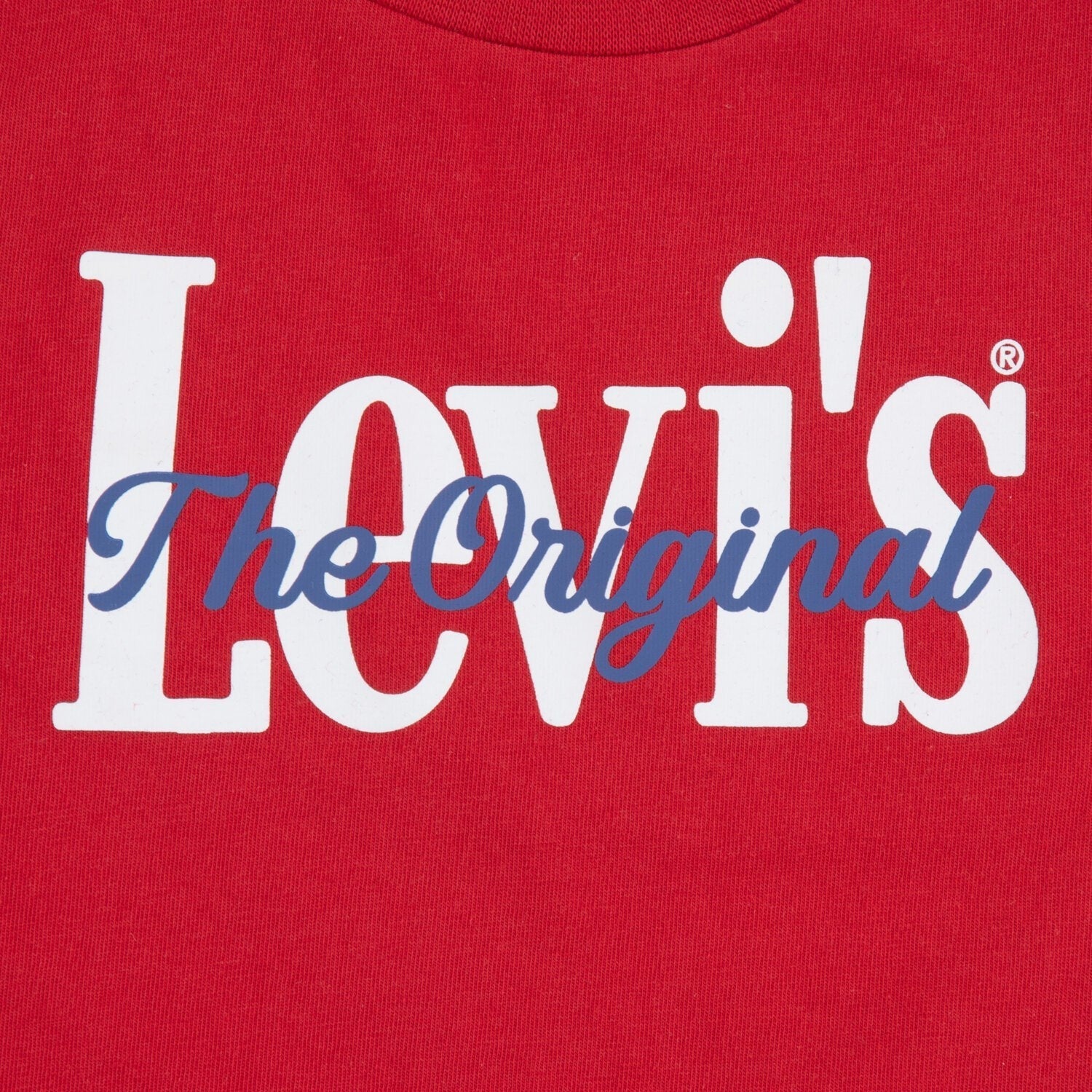 Dettaglio del logo Levi's bianco e blu stampato su t-shirt in cotone rosso del brand Scugnizzi 0-16